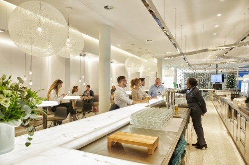 KLM Crown Lounge: groot